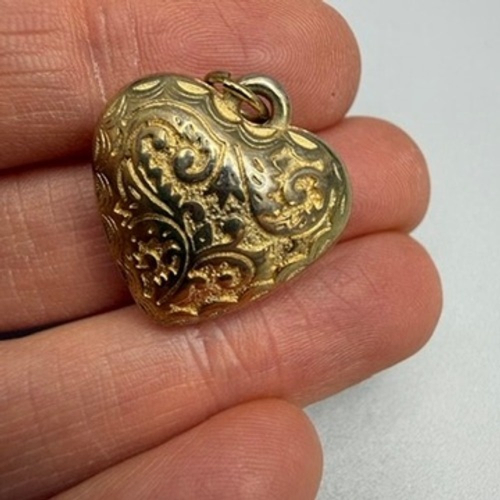 Vintage Gold Plated Etched Filigree Puffy Heart Pendant Charm 0.75"